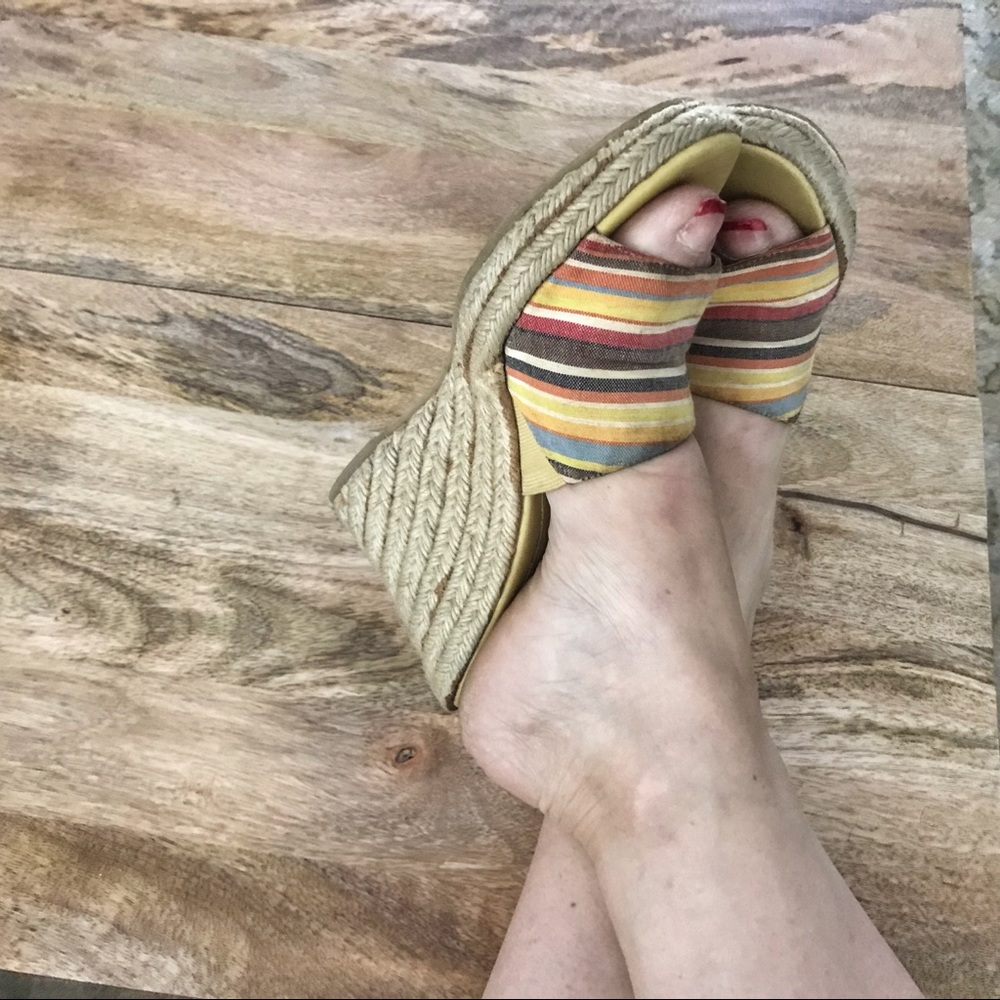 Espadrilles Wedge Sandals Rainbow Canvas Bandolino